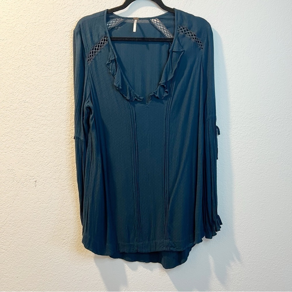 Women’s Free People teal long sleeve boho flowy blouse size small S